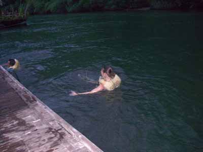 Baden mit Schwimmweste Baden mit Schwimmweste